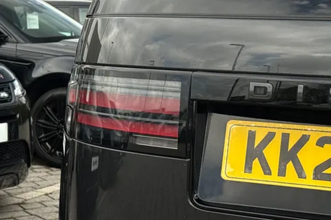 27 of 51 for Land Rover Discovery 3.0 D350 Dynamic HSE 5dr