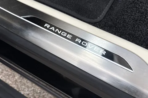 DL75ZHW Land Rover Range Rover 3.0 D300 MHEV Edition SUV 5dr Diesel Auto 4WD Euro 6 (s/s) (300 ps) Thumbnail #33