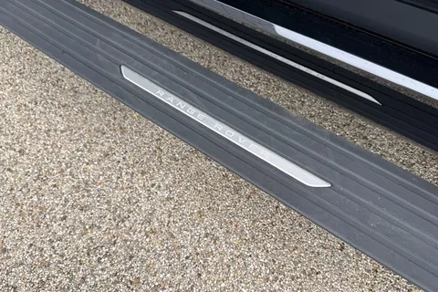 DL75ZHW Land Rover Range Rover 3.0 D300 MHEV Edition SUV 5dr Diesel Auto 4WD Euro 6 (s/s) (300 ps) Thumbnail #34