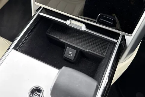 DL75ZHW Land Rover Range Rover 3.0 D300 MHEV Edition SUV 5dr Diesel Auto 4WD Euro 6 (s/s) (300 ps) Thumbnail #40