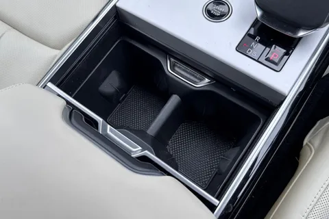 DL75ZHW Land Rover Range Rover 3.0 D300 MHEV Edition SUV 5dr Diesel Auto 4WD Euro 6 (s/s) (300 ps) Thumbnail #41