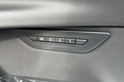 YT23EAM Jaguar XE 2.0 P250i R-Dynamic HSE Auto Euro 6 (s/s) 4dr Thumbnail #30