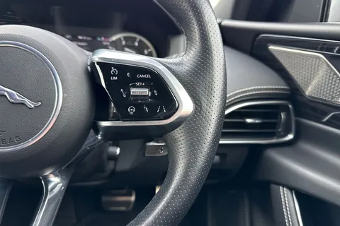 YT23EAM Jaguar XE 2.0 P250i R-Dynamic HSE Auto Euro 6 (s/s) 4dr Thumbnail #35