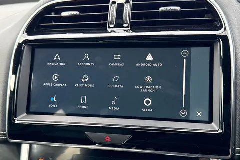 YT23EAM Jaguar XE 2.0 P250i R-Dynamic HSE Auto Euro 6 (s/s) 4dr Thumbnail #40