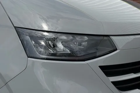 BJ26VTT Volkswagen Transporter 2.0 TDI 150 Commerce Pro Van Auto-4Motion Thumbnail #28