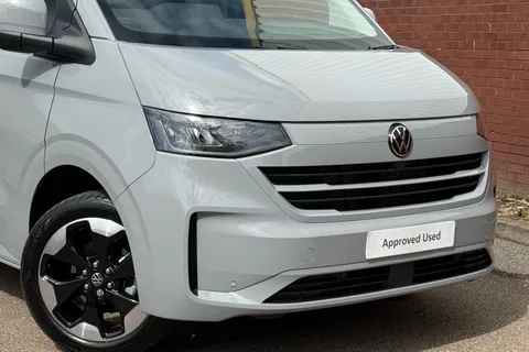 BJ26VTT Volkswagen Transporter 2.0 TDI 150 Commerce Pro Van Auto-4Motion Thumbnail #30