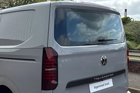 BJ26VTT Volkswagen Transporter 2.0 TDI 150 Commerce Pro Van Auto-4Motion Thumbnail #33