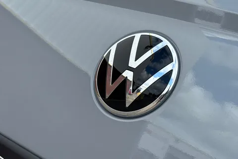 BJ26VTT Volkswagen Transporter 2.0 TDI 150 Commerce Pro Van Auto-4Motion Thumbnail #35