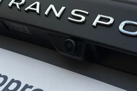 BJ26VTT Volkswagen Transporter 2.0 TDI 150 Commerce Pro Van Auto-4Motion Thumbnail #37