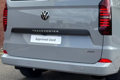 BJ26VTT Volkswagen Transporter 2.0 TDI 150 Commerce Pro Van Auto-4Motion Thumbnail #40