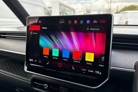 MF75FOV Volkswagen ID. Buzz 250kW GTX Pro 86kWh 5dr 4MOTION LWB Auto [7 Seat] Thumbnail #50