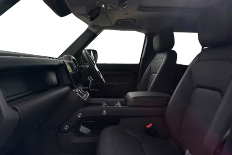  Land Rover Defender 110 3.0 D250 MHEV X-Dynamic HSE Auto 4WD Euro 6 (s/s) 5dr Thumbnail #4