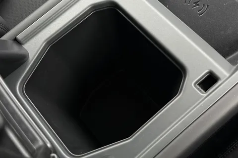  Land Rover Defender 110 3.0 D250 MHEV X-Dynamic HSE Auto 4WD Euro 6 (s/s) 5dr Thumbnail #38