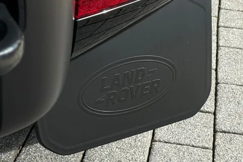  Land Rover Defender 110 3.0 D250 MHEV X-Dynamic HSE Auto 4WD Euro 6 (s/s) 5dr Thumbnail #45