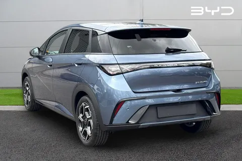  BYD Dolphin 60.48kWh Design Auto 5dr Thumbnail #3