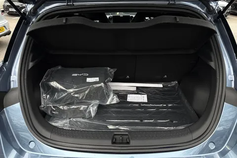  BYD Dolphin 60.48kWh Design Auto 5dr Thumbnail #10