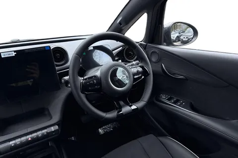  BYD Dolphin 60.48kWh Design Auto 5dr Thumbnail #13