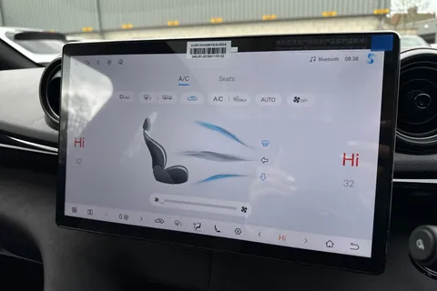  BYD Dolphin 60.48kWh Design Auto 5dr Thumbnail #19