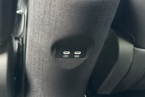  BYD Dolphin 60.48kWh Design Auto 5dr Thumbnail #28