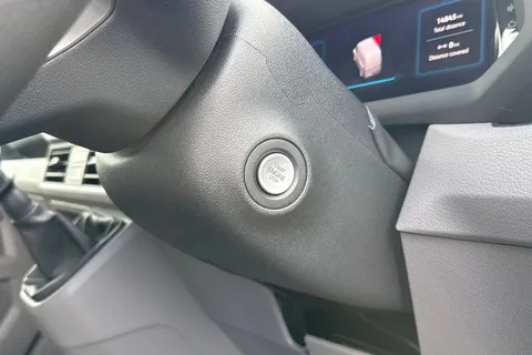 MF74OFD Volkswagen Crafter 2.0 TDI 140PS Commerce Plus High Roof Van Thumbnail #27