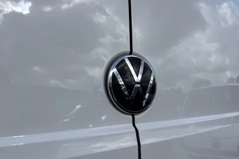 MF74OFD Volkswagen Crafter 2.0 TDI 140PS Commerce Plus High Roof Van Thumbnail #31