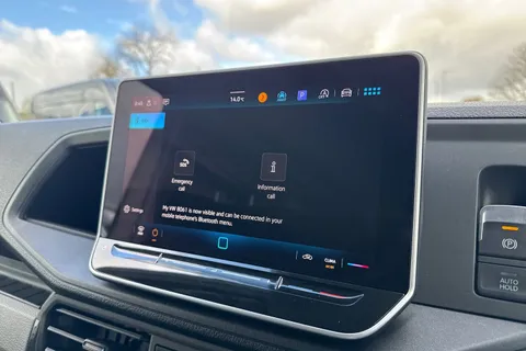 MF74OFD Volkswagen Crafter 2.0 TDI 140PS Commerce Plus High Roof Van Thumbnail #42