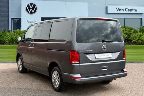 BF24HHK Volkswagen Transporter 2.0 TDI 150 Highline Kombi Van DSG-5 Seats Thumbnail #2