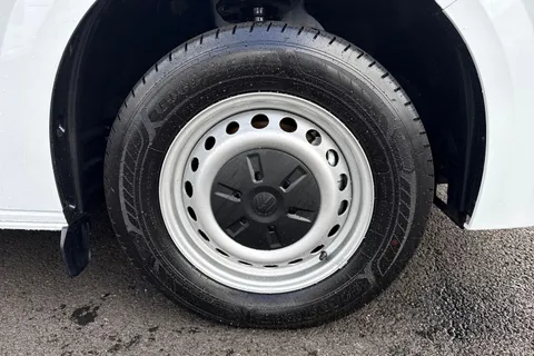 MF26ESN Volkswagen Transporter LWB 150PS MANUAL Thumbnail #7