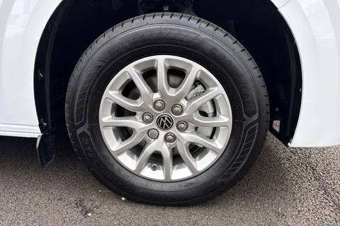 MF26ESV Volkswagen Transporter SWB 110PS MANUAL Thumbnail #7