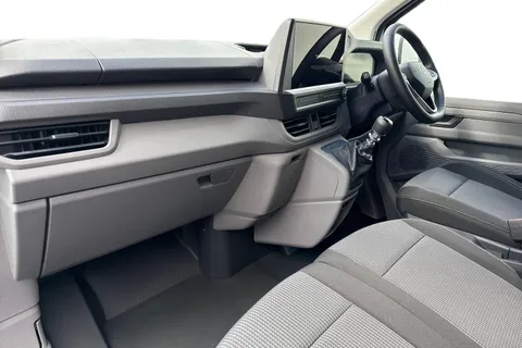 MF26ESN Volkswagen Transporter LWB 150PS MANUAL Thumbnail #9