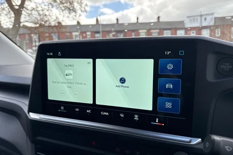 MF26ESN Volkswagen Transporter LWB 150PS MANUAL Thumbnail #12