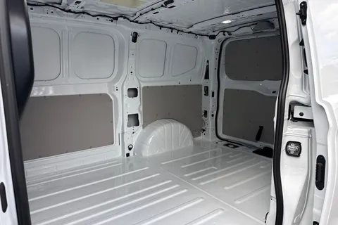 MF26ESV Volkswagen Transporter SWB 110PS MANUAL Thumbnail #14