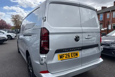 MF26EOW Volkswagen Transporter LWB 110PS MANUAL Thumbnail #16