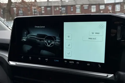 MF26ESV Volkswagen Transporter SWB 110PS MANUAL Thumbnail #19