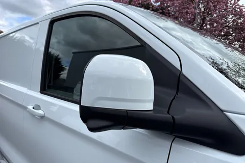 MF26ESV Volkswagen Transporter SWB 110PS MANUAL Thumbnail #28