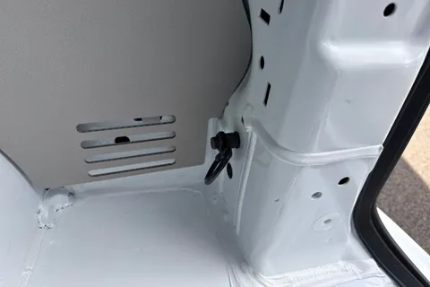 MF26ESN Volkswagen Transporter LWB 150PS MANUAL Thumbnail #31