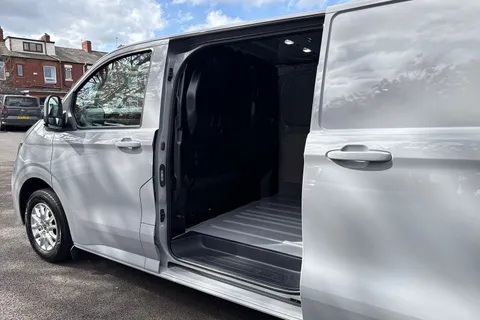 MF26EPY Volkswagen Transporter 2.0 TDI 110 Commerce Pro Van Thumbnail #30