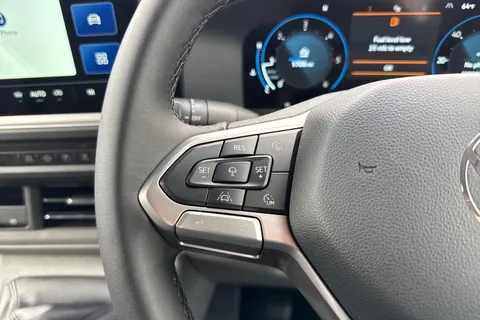 MF26EPY Volkswagen Transporter 2.0 TDI 110 Commerce Pro Van Thumbnail #36