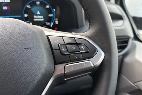 MF26ESN Volkswagen Transporter LWB 150PS MANUAL Thumbnail #39