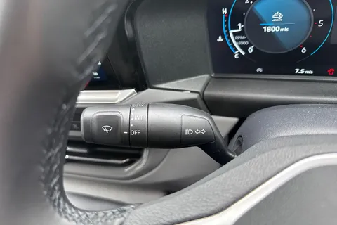 MF26ESV Volkswagen Transporter SWB 110PS MANUAL Thumbnail #40