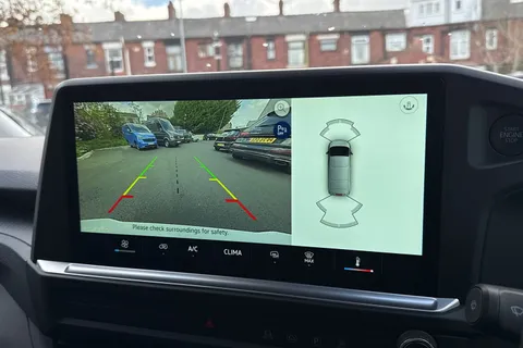 MF26ESN Volkswagen Transporter LWB 150PS MANUAL Thumbnail #46