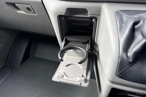 MF26EPY Volkswagen Transporter 2.0 TDI 110 Commerce Pro Van Thumbnail #46