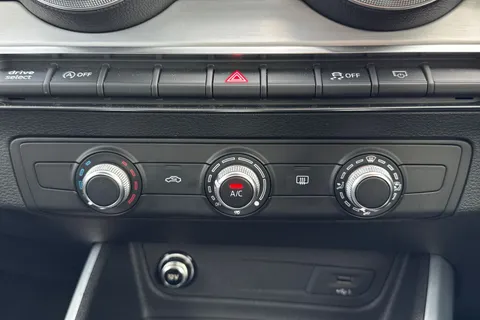 PJ23OOA Audi Q2 S line 30 TFSI  110 PS 6-speed Thumbnail #23