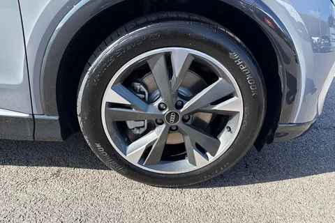 11 of 55 for Audi Q4 e-tron 40 S line Auto 5dr 82kWh