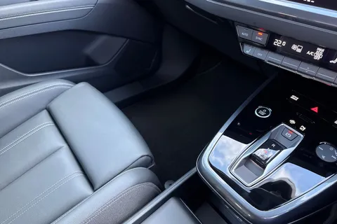 19 of 55 for Audi Q4 e-tron 40 S line Auto 5dr 82kWh