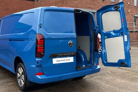 BJ26SKD Volkswagen Transporter 2.0 TDI 150PS Commerce Pro Van Auto Panel Van Thumbnail #40