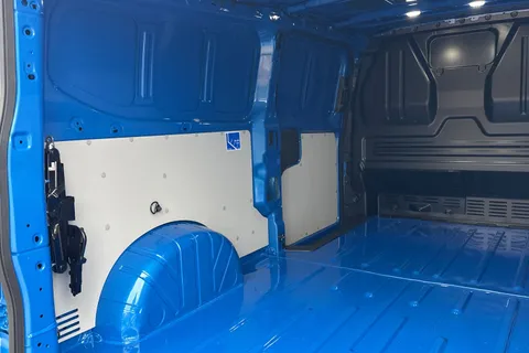 BJ26SKD Volkswagen Transporter 2.0 TDI 150PS Commerce Pro Van Auto Panel Van Thumbnail #43