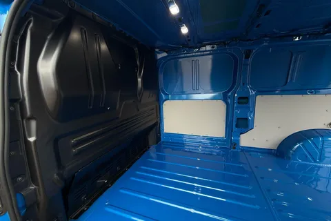 BJ26SKD Volkswagen Transporter 2.0 TDI 150PS Commerce Pro Van Auto Panel Van Thumbnail #48