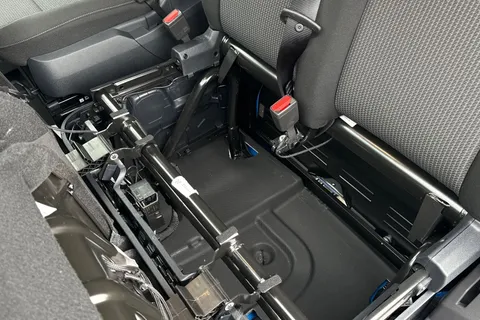 BJ26SKD Volkswagen Transporter 2.0 TDI 150PS Commerce Pro Van Auto Panel Van Thumbnail #55