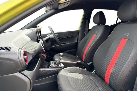 16 of 64 for Hyundai I10 1.0 SE Euro 6 5dr